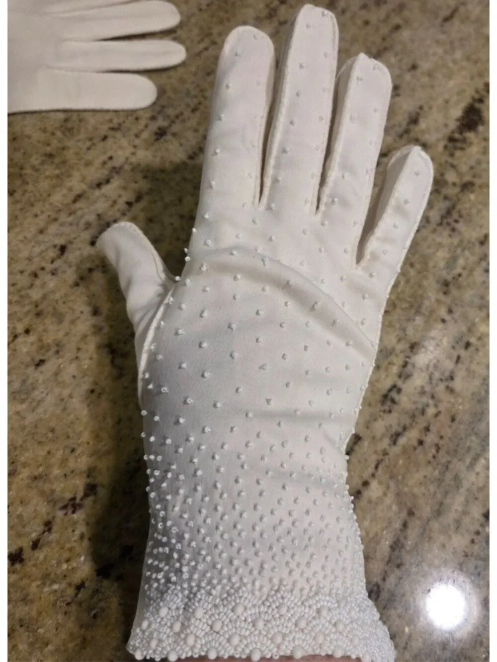 Vintage Womens Size L Off-White Cotton Stretch Formal Gloves Beaded Scallop...